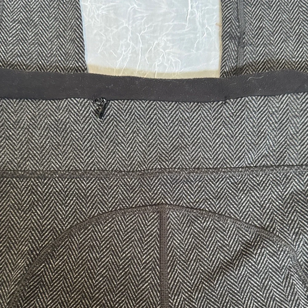 lululemon athletica Black and Gray Leggings - Picture 3 of 4